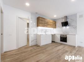 Piso, 88.00 m², cerca de bus y tren