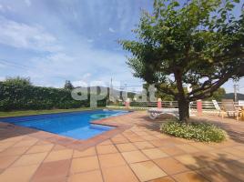 дома (Вилла / башня), 137.00 m², Calle d'Arenys de Mar