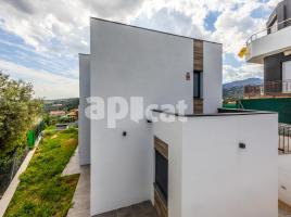  (xalet / torre), 140.00 m², fast neu