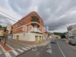 Piso, 100.00 m², cerca de bus y tren