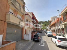 Piso, 87.00 m², cerca de bus y tren, seminuevo