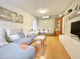 Pis, 72.00 m², in der Nähe von Bus und Bahn, Calle de Guipúscoa