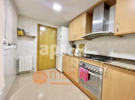 Pis, 96.00 m², 附近的公共汽車和火車, Calle del Gasòmetre