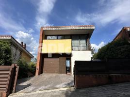  (unifamiliar aïllada), 208.00 m², presque neuf