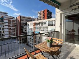 Flat, 90.00 m², close to bus and metro