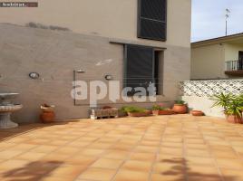 Pis, 55.00 m², حافلة قرب والقطار
