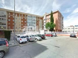 Piso, 93.00 m², cerca de bus y tren