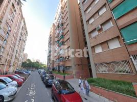 Piso, 52.00 m², cerca de bus y tren