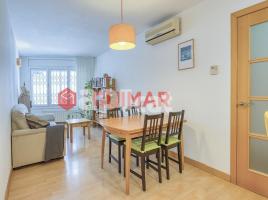Pis, 78.00 m², على مقربة من الحافلات والمترو