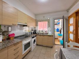 Pis, 96.00 m², prop de bus i tren
