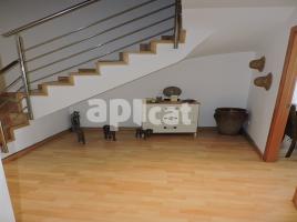 Dúplex, 98.00 m², prop de bus i tren, seminou