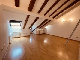 Alquiler dúplex, 120.00 m², seminuevo