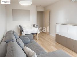 Pis, 77.00 m², près de bus et de train