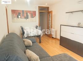 Pis, 77.00 m², près de bus et de train