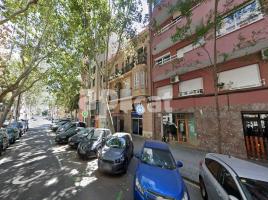 Pis, 74.00 m², près de bus et de train