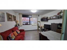 Pis, 70.00 m², presque neuf