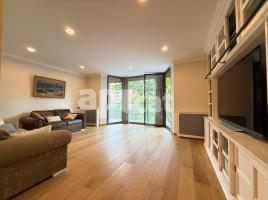 Pis, 102.00 m², على مقربة من الحافلات والمترو