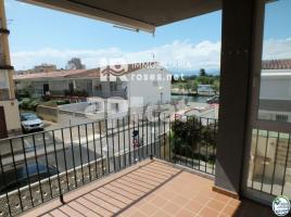 Apartament, 80 m², Zona