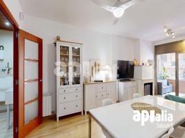 Pis, 117.00 m², prop de bus i tren