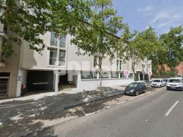 Flat, 50.00 m², near bus and train, almost new