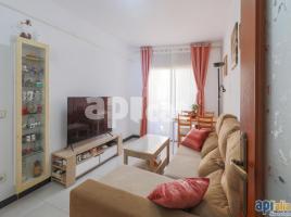 Flat, 60.00 m², near bus and train