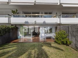 Pis, 124.00 m², 附近的公共汽車和火車, Primera línea de mar