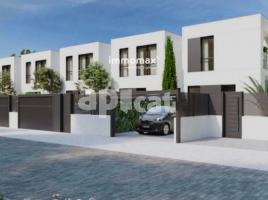 Rustic land, 404 m², Zona