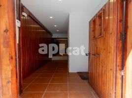  (unifamiliar adossada), 83.00 m², حافلة قرب والقطار