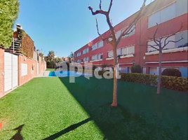 Houses (terraced house), 220.00 m², near bus and train, almost new, Calle Enric Teixidó i Salvà, 30