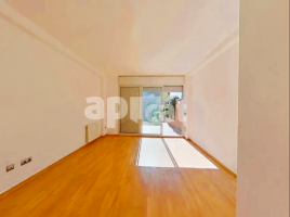 Houses (terraced house), 220.00 m², near bus and train, almost new, Calle Enric Teixidó i Salvà, 30