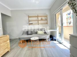 Piso, 57.00 m², cerca bus y metro, Calle de Emilia Pardo Bazán