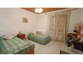 Pis, 97.00 m²