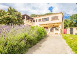 Unifamiliar aïllada, 358.00 m²