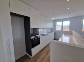 For rent flat, 155.55 m², new