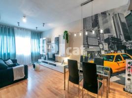 Pis, 87 m², 九成新, Zona
