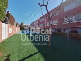  (unifamiliar adossada), 181 m², 九成新, Zona