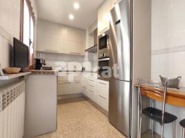 Casa (unifamiliar adossada), 194.00 m², prop de bus i tren, Calle de la Cerdanya