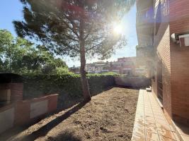 Pis, 82.00 m², seminou