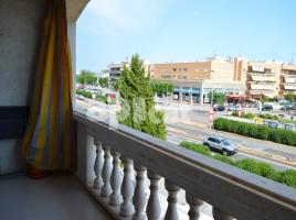 Casa (unifamiliar aislada), 90.00 m², cerca de bus y tren