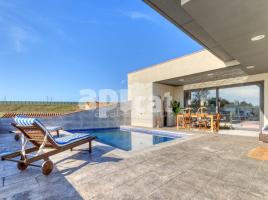 Casa (xalet / torre), 507.00 m², seminou, Calle Vilafant, 15