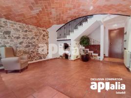 Pis, 174.00 m², جديد تقريبا