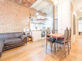 Piso, 77.00 m², cerca de bus y tren