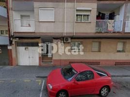Piso, 83.00 m², cerca de bus y tren