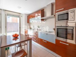  (unifamiliar adossada), 182 m², fast neu, Zona