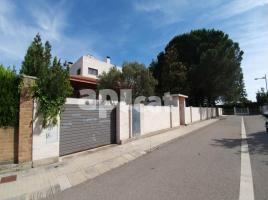 Houses (villa / tower), 350.00 m², almost new