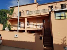 Houses (country house), 441.00 m², Calle Aragó