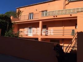 Houses (country house), 441.00 m², Calle Aragó
