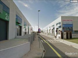 Industrial, 525.00 m², near bus and train, almost new, Calle de Vilamaniscle