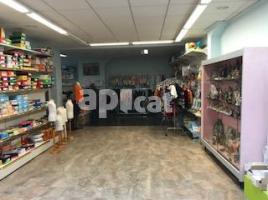 Local comercial, 187.00 m², Calle MAYOR