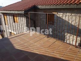 Houses (villa / tower), 231.00 m², near bus and train, Calle Canal, 10